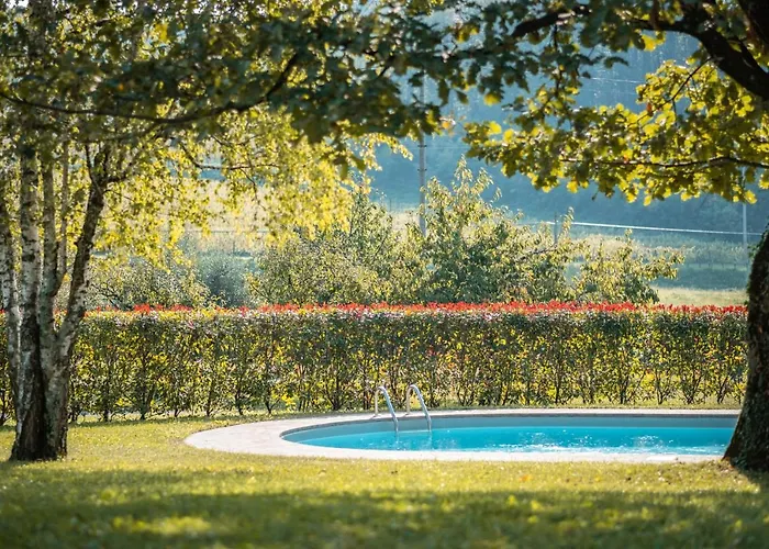 Buccara Due Del Monte Bed and Breakfast 4*